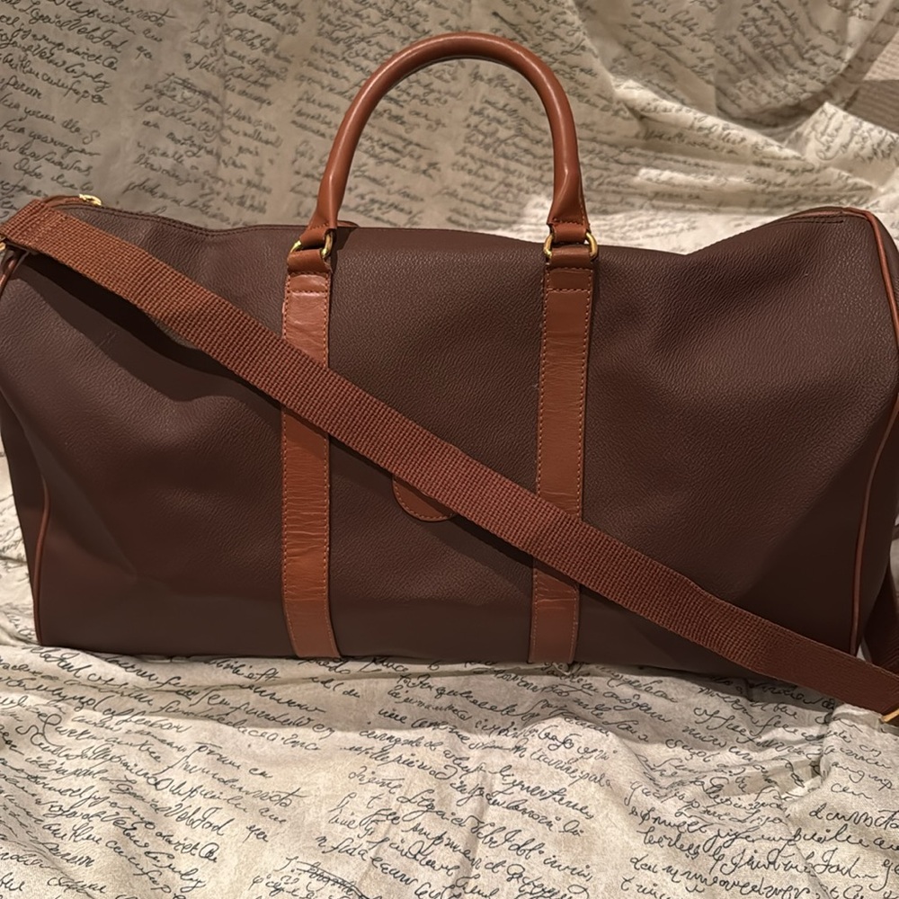 VALENTINO TRAVEL BAG IN CHOC & TAN W. GOLD ACCENTS & ROLLED LEATHER HANDLES - Picture 4 of 10